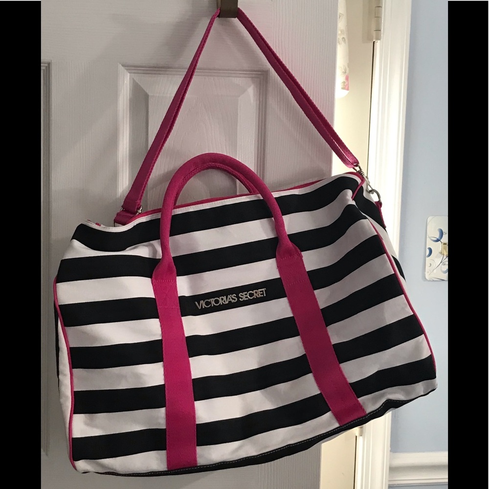 NWOT VS black/white striped pink handles weekender